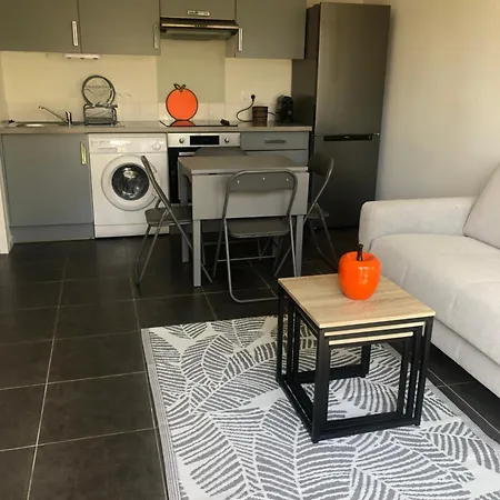 Agreable Maison A Plein Centre Au Calme Et A Cinq Minutes A Pied De La